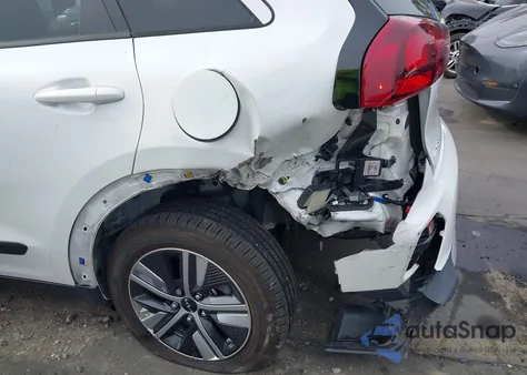 2022 Kia Niro Lxs из США, поврежденный, VIN KNDCB3LC9N5547843